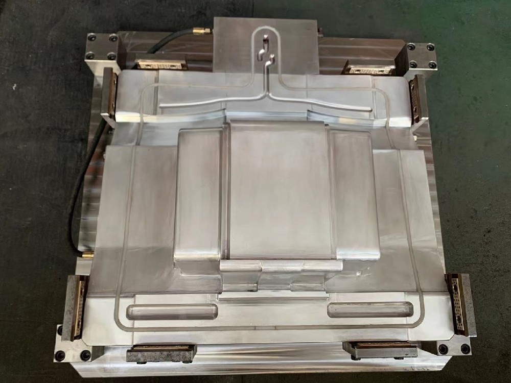 Truck pedal mold